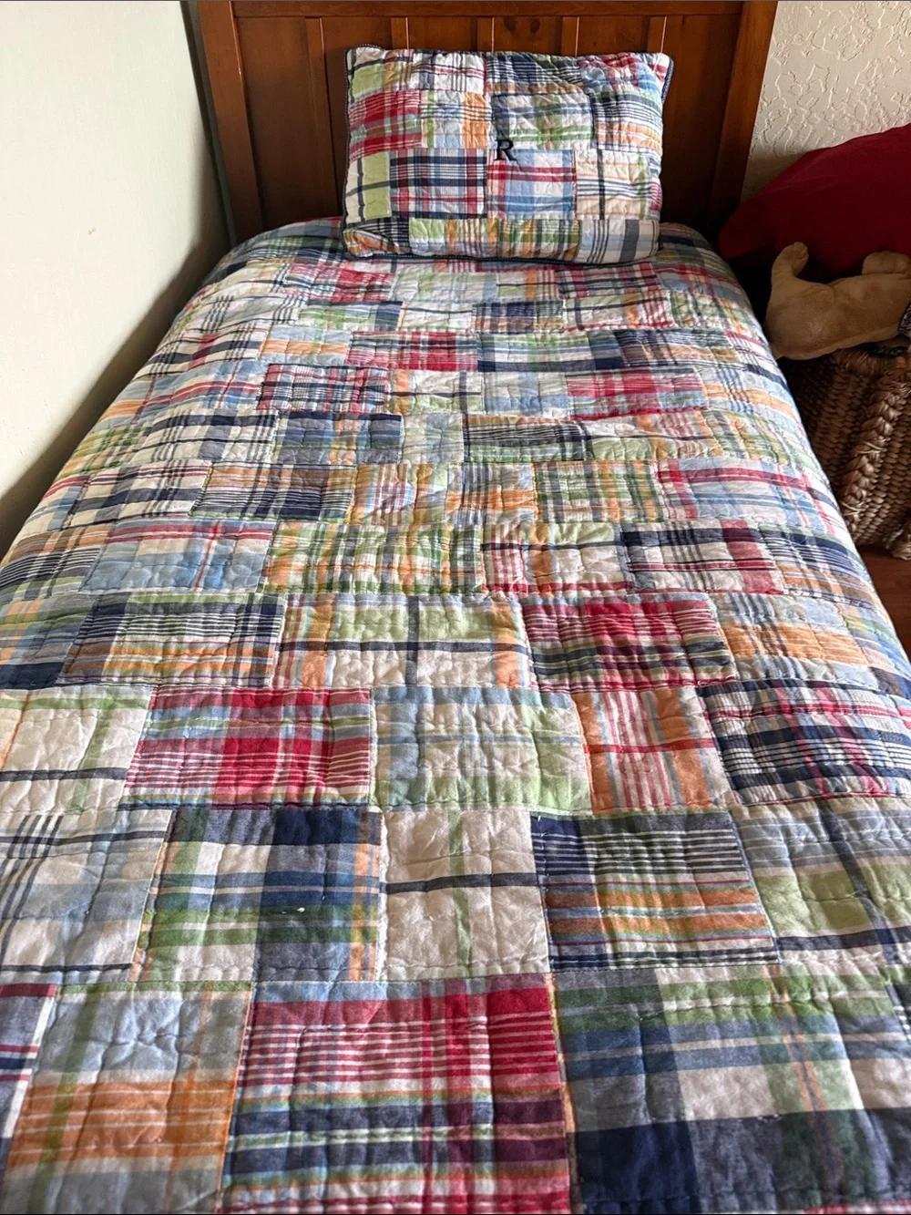 PBK Madras twin Plaid Patchwork Cotton Quilt and Pillow Sham - Multicolor